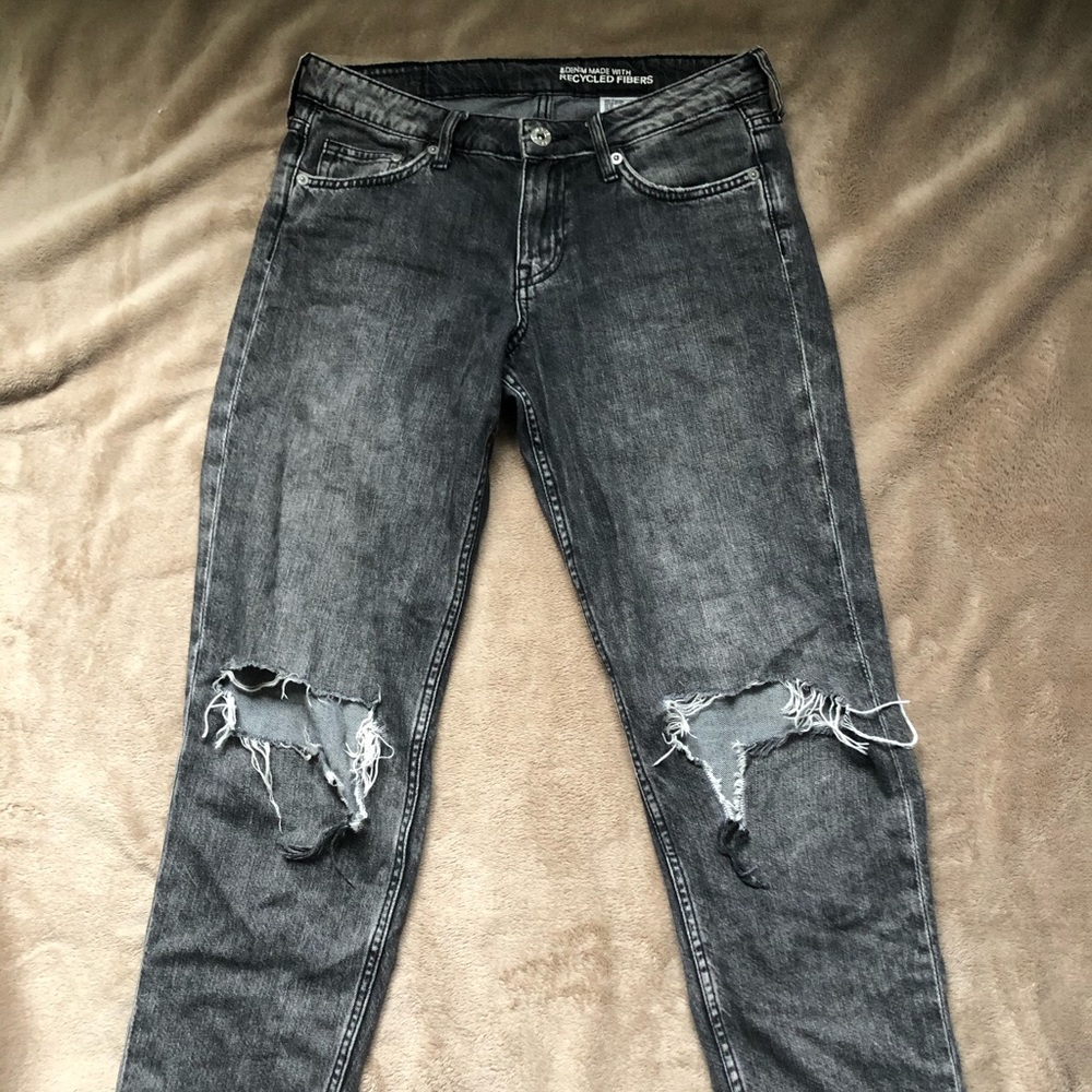 girlfriend fit low waisted ankle jeans